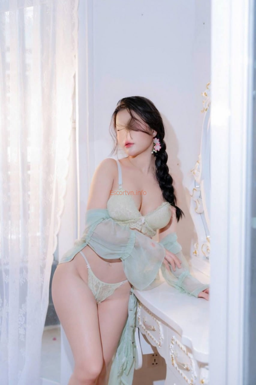 Fiona — 푸꾸옥 에스코트